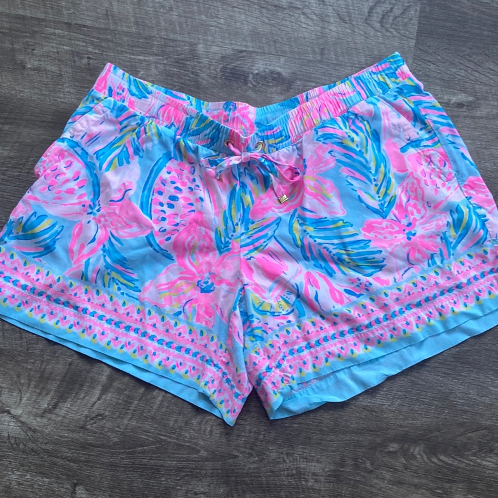 Womens M Katia short